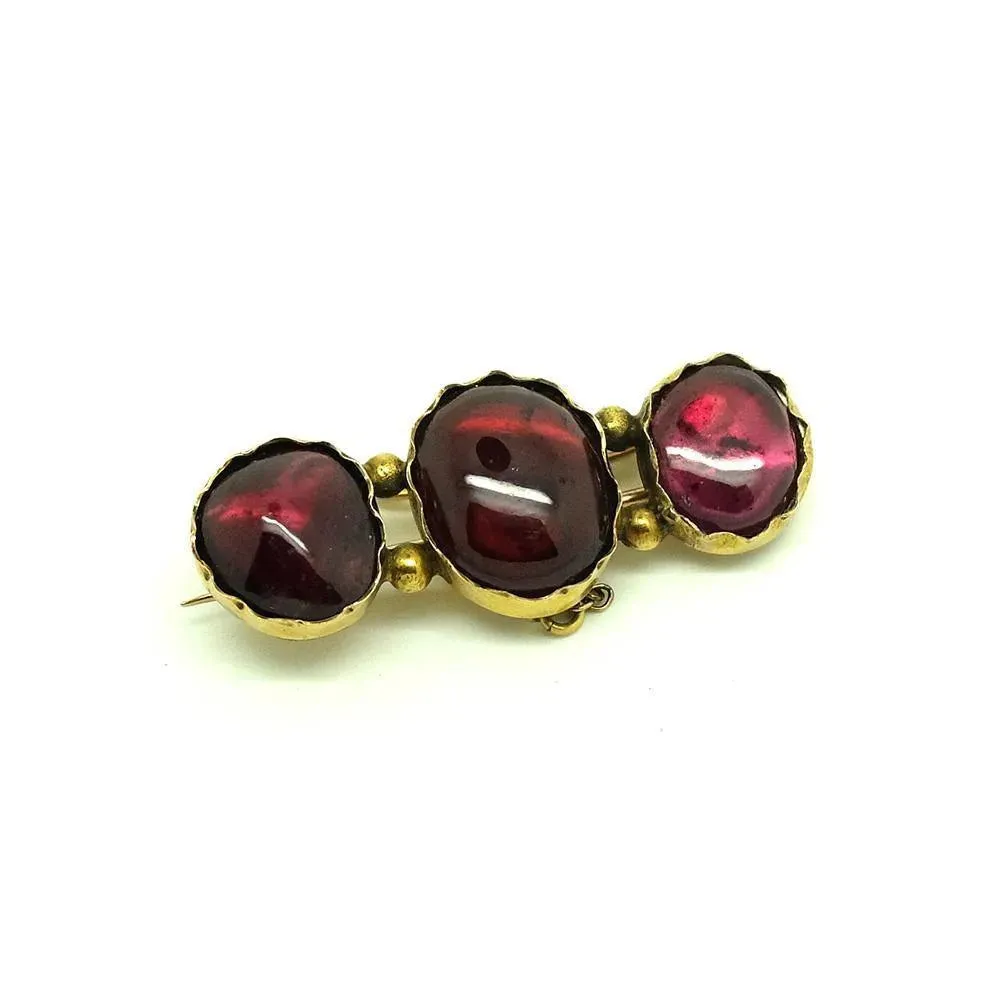 Antique Victorian Foil Backed Glass Garnet 15ct Gold Brooch