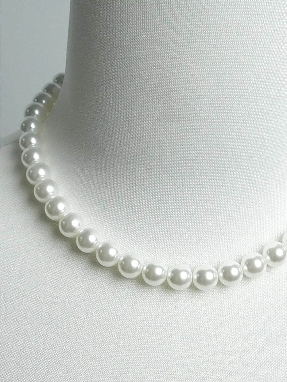 MUKTANK Australian White Full String Necklace