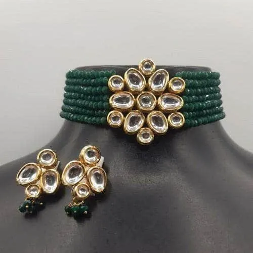 Simple Kundan Patch Choker Set