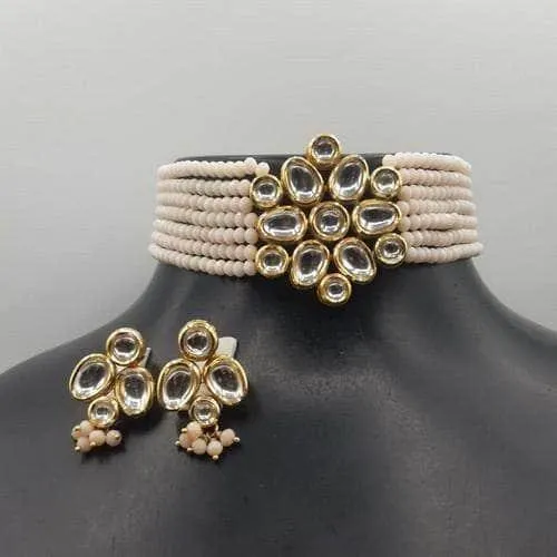 Simple Kundan Patch Choker Set