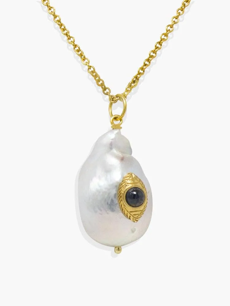 The Eye Blue Sapphire Pendant Necklace